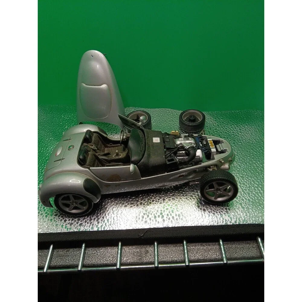 Panoz AIV Roadster Silver 1/18 AutoArt Performance Diecast as is